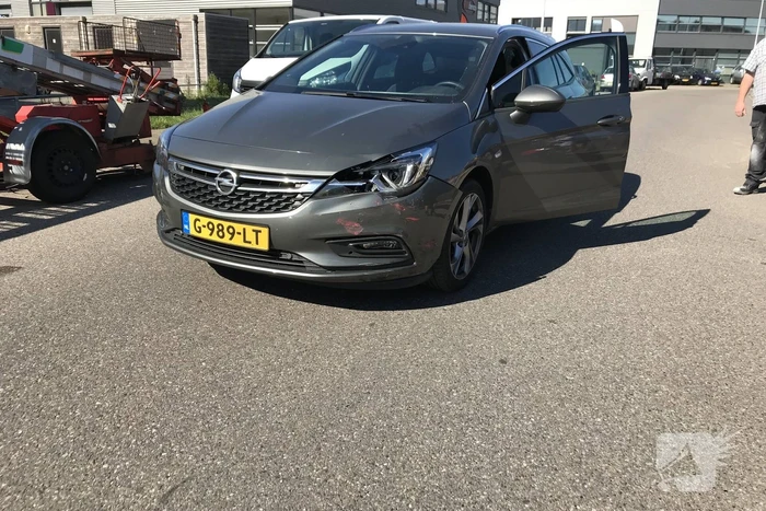 Scooterrijder aangereden door auto