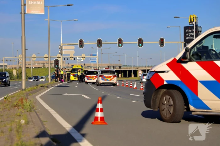 Veel schade bij ongeval voor verkeerslichten