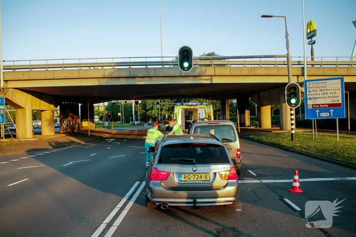 Twee gewonden bij ongeval voor verkeerslicht