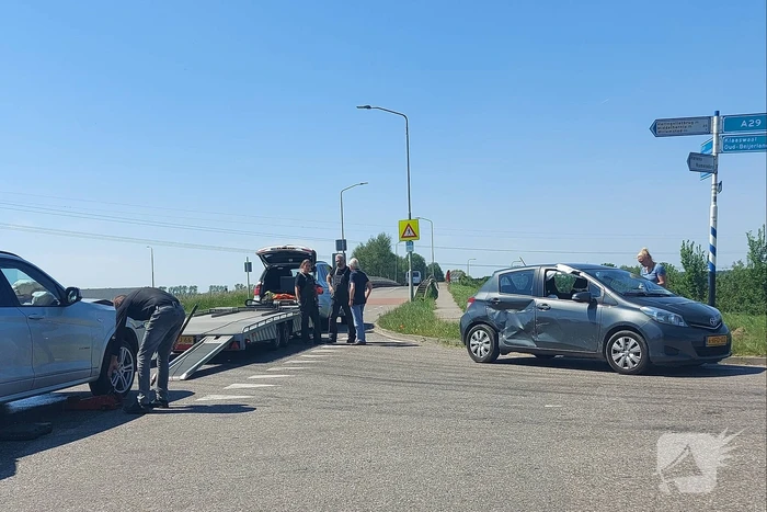 Flinke schade bij aanrijding op kruising