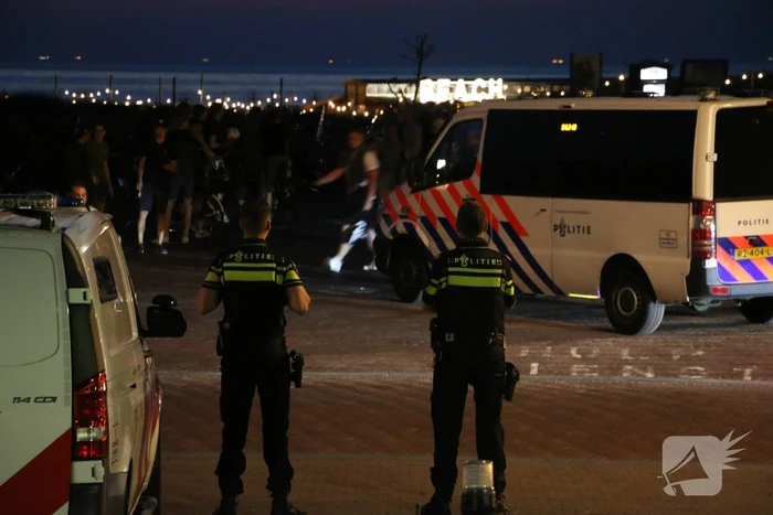 Grote politie inzet op het strand