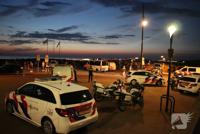 Grote politie inzet op het strand