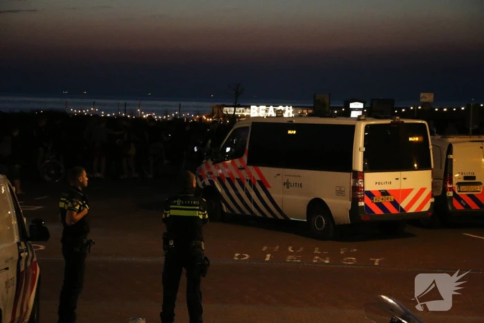 Grote politie inzet op het strand