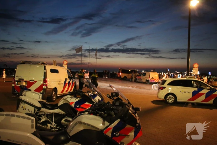 Grote politie inzet op het strand