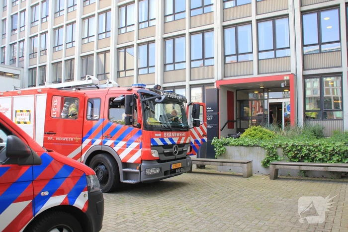 Vreemde lucht waargenomen gebouw VUmc