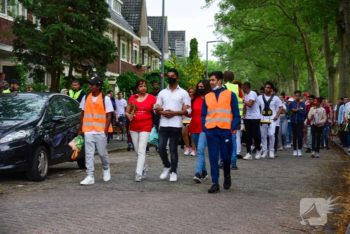 Stille tocht voor doodgestoken 17-jarige jongen