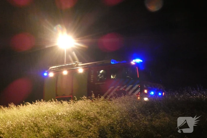 Automobilist raakt van de weg