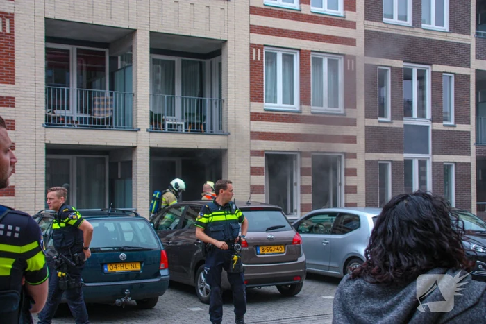 Veel rook bij keukenbrand in appartement