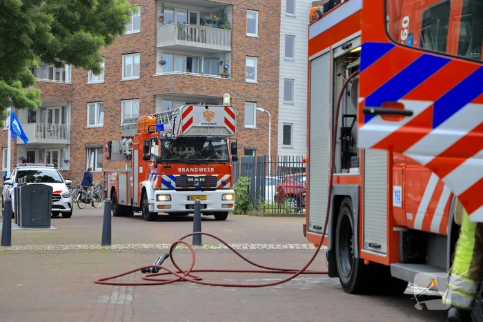 Veel rook bij keukenbrand in appartement