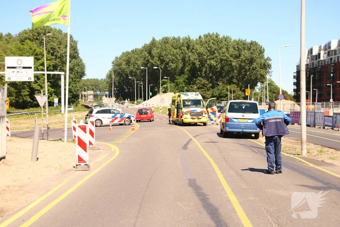 Motorrijder gewond bij botsing met auto