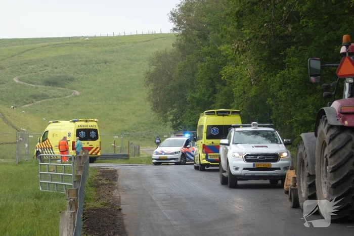 Wielrenner ernstig gewond na val