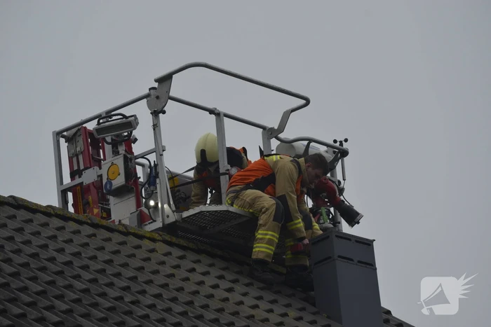 Vogel vast in ventilatiekanaal