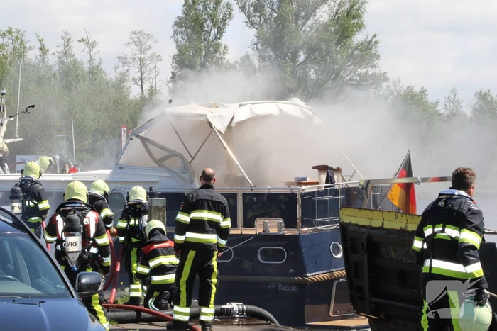 Hevige brand in motorboot