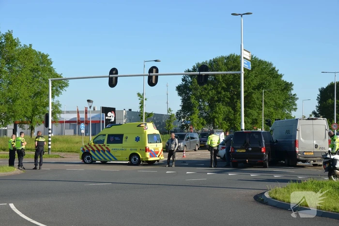 Drie voertuigen betrokken bij botsing