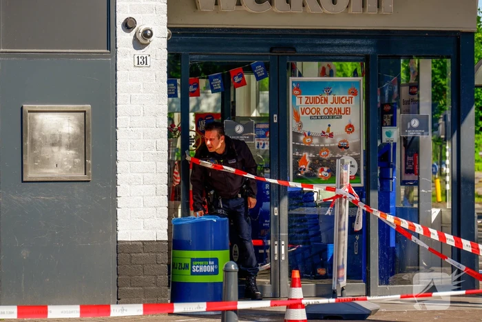 Plofkraak geldautomaat, EOD doet onderzoek naar achtergebleven explosieven