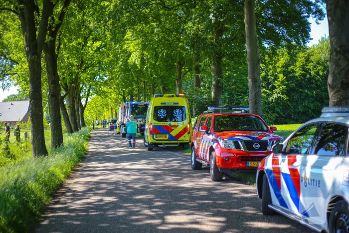 Auto belandt in weiland na ongeval