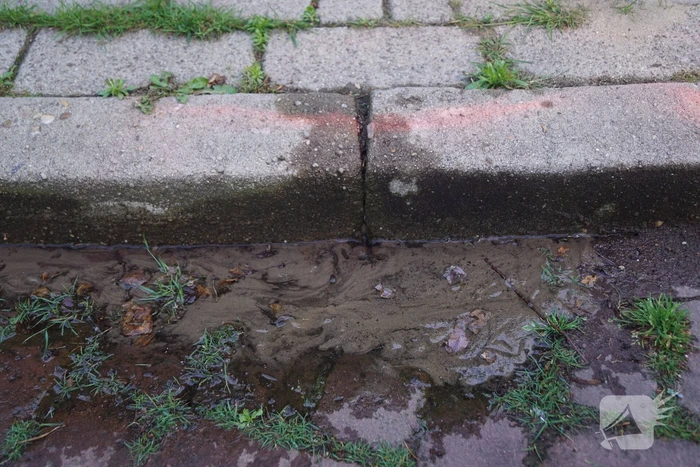 Stoep opengebroken door waterlekkage