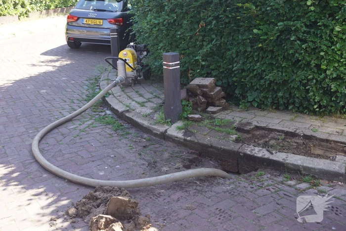 Stoep opengebroken door waterlekkage