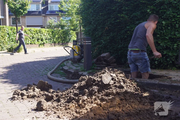 Stoep opengebroken door waterlekkage