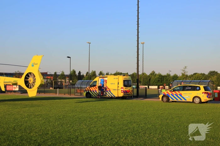 Hockeyspeler zwaargewond bij incident op veld