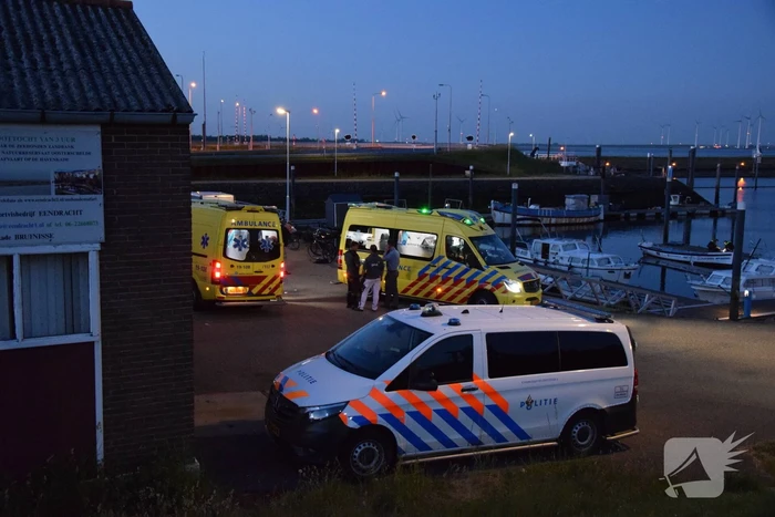 Personen raken te water na incident
