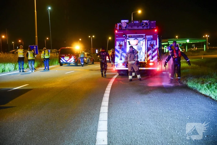 19-jarige bestuurder uit auto geslingerd en overleden