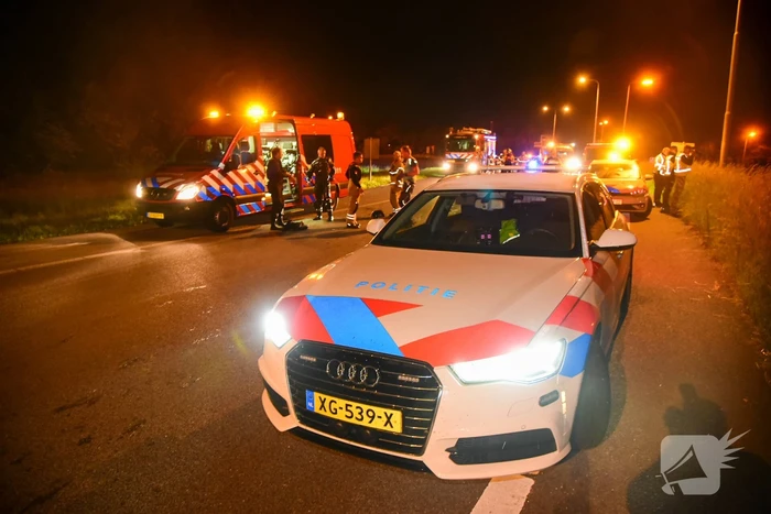 19-jarige bestuurder uit auto geslingerd en overleden