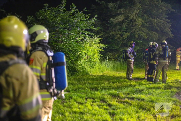 Flatwoning onbewoonbaar door grote uitslaande brand