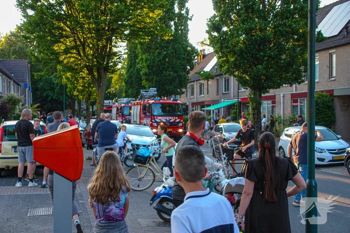 Brandweer redt hond bij brand in schuur