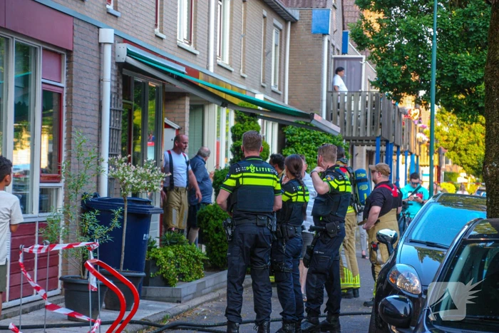 Brandweer redt hond bij brand in schuur