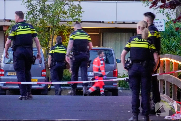 Zwaargewonde mannen in hotelkamer aangetroffen