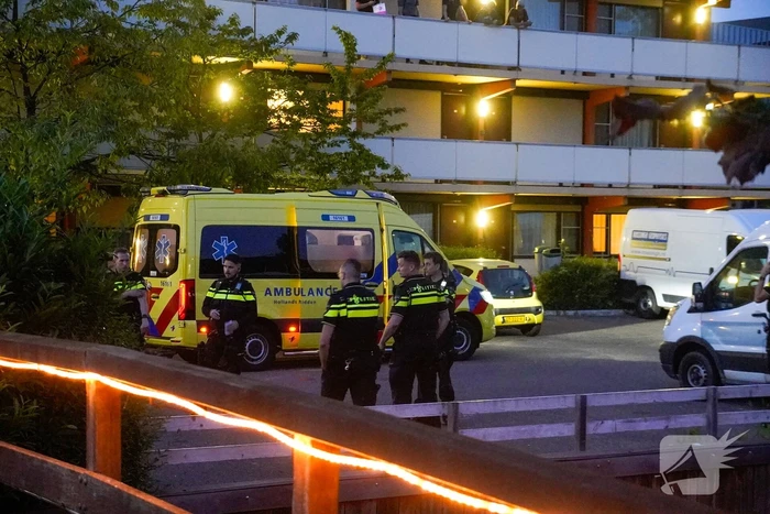 Zwaargewonde mannen in hotelkamer aangetroffen