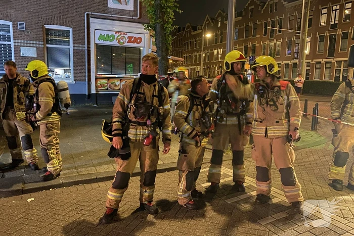 Motor brandt uit in parkeergarage