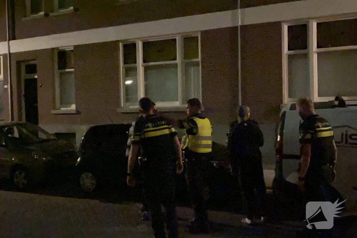 Twee aanhoudingen na achtervolging personenauto met schade
