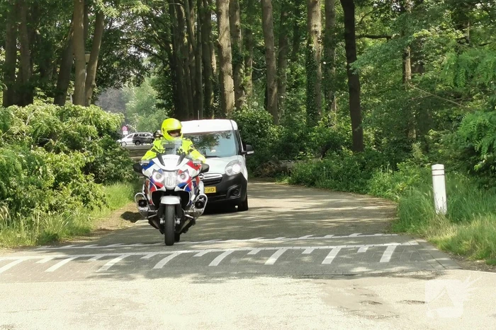 Grootscheepse controle door politie, douane en gemeente