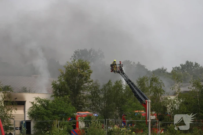 Uitslaande brand in loods waar drugsafval werd gevonden