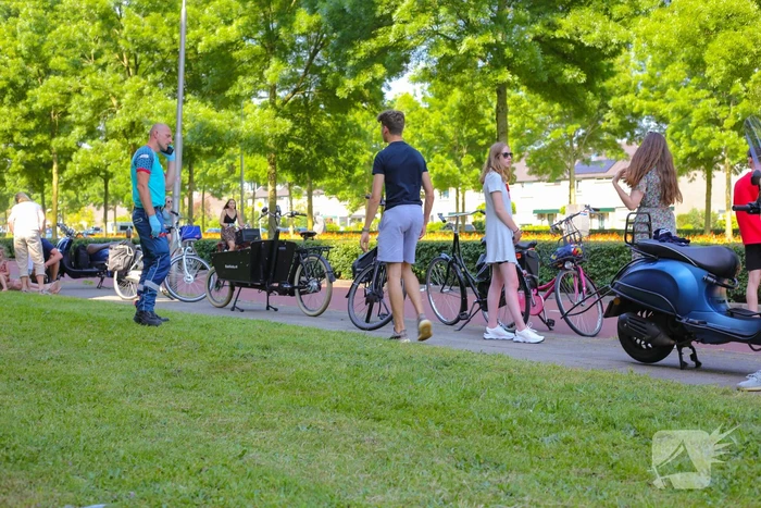 Scooterrijder botst op bakfiets met kinderen