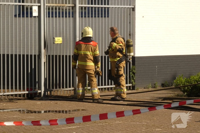 Brand in bedrijf snel onder controle