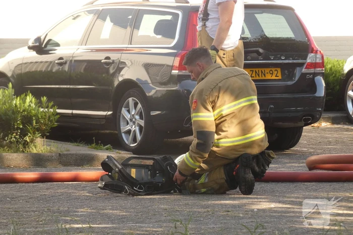 Brand in bedrijf snel onder controle