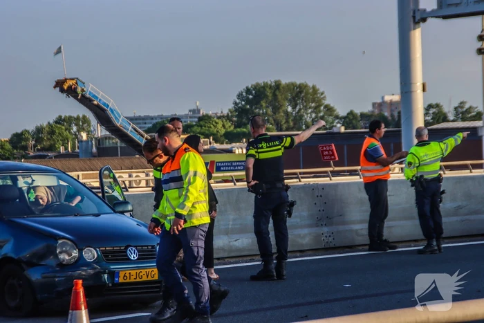 Snelweg afgesloten na ongeval