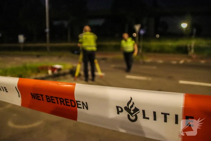 Motorrijder zwaargewond bij botsing met personenauto