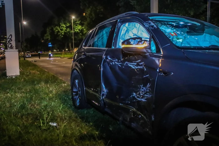 Motorrijder zwaargewond bij botsing met personenauto
