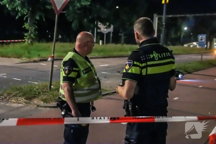 Motorrijder zwaargewond bij botsing met personenauto