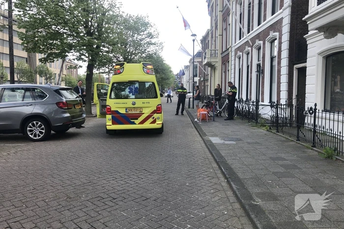 Bezorgfietser gewond bij aanrijding