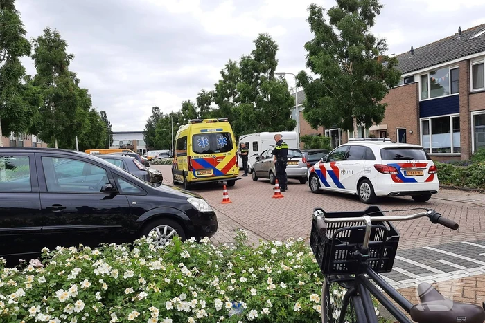 Brommerrijder gewond bij botsing met auto