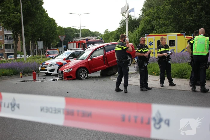 Gestolen Audi crasht na achtervolging