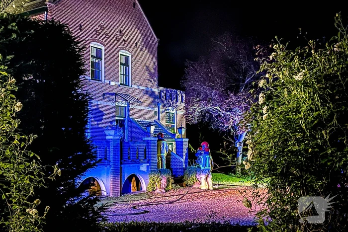 Accu's in kelder villa vatten vlam