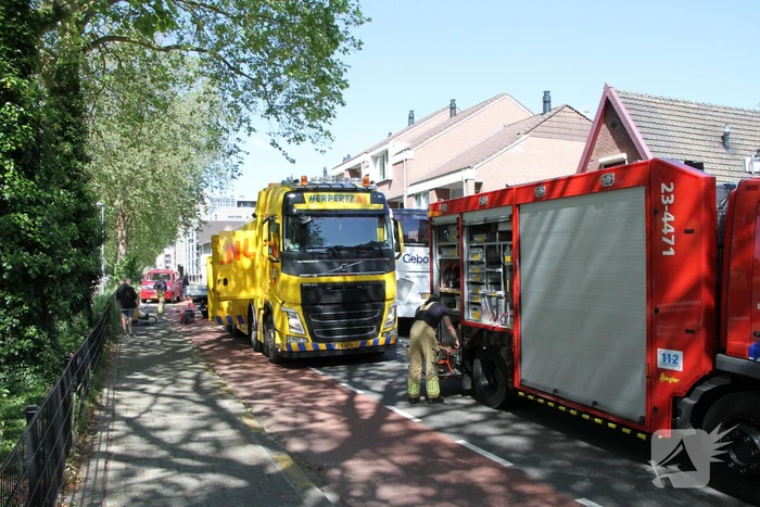 Touringcar lekt brandstof
