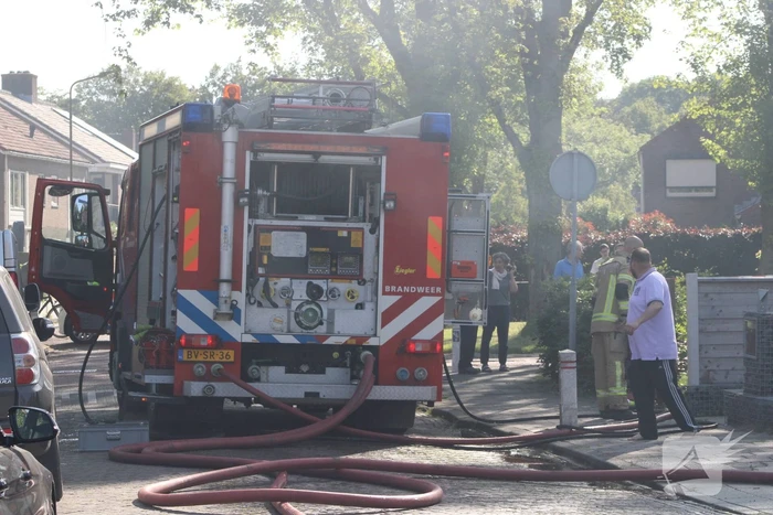 Schuur verwoest door uitslaande brand