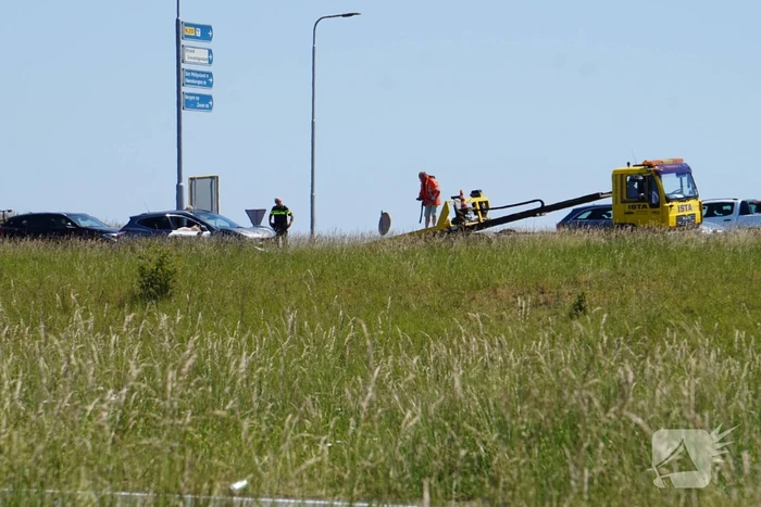 Ongeval tussen personenauto en caravan